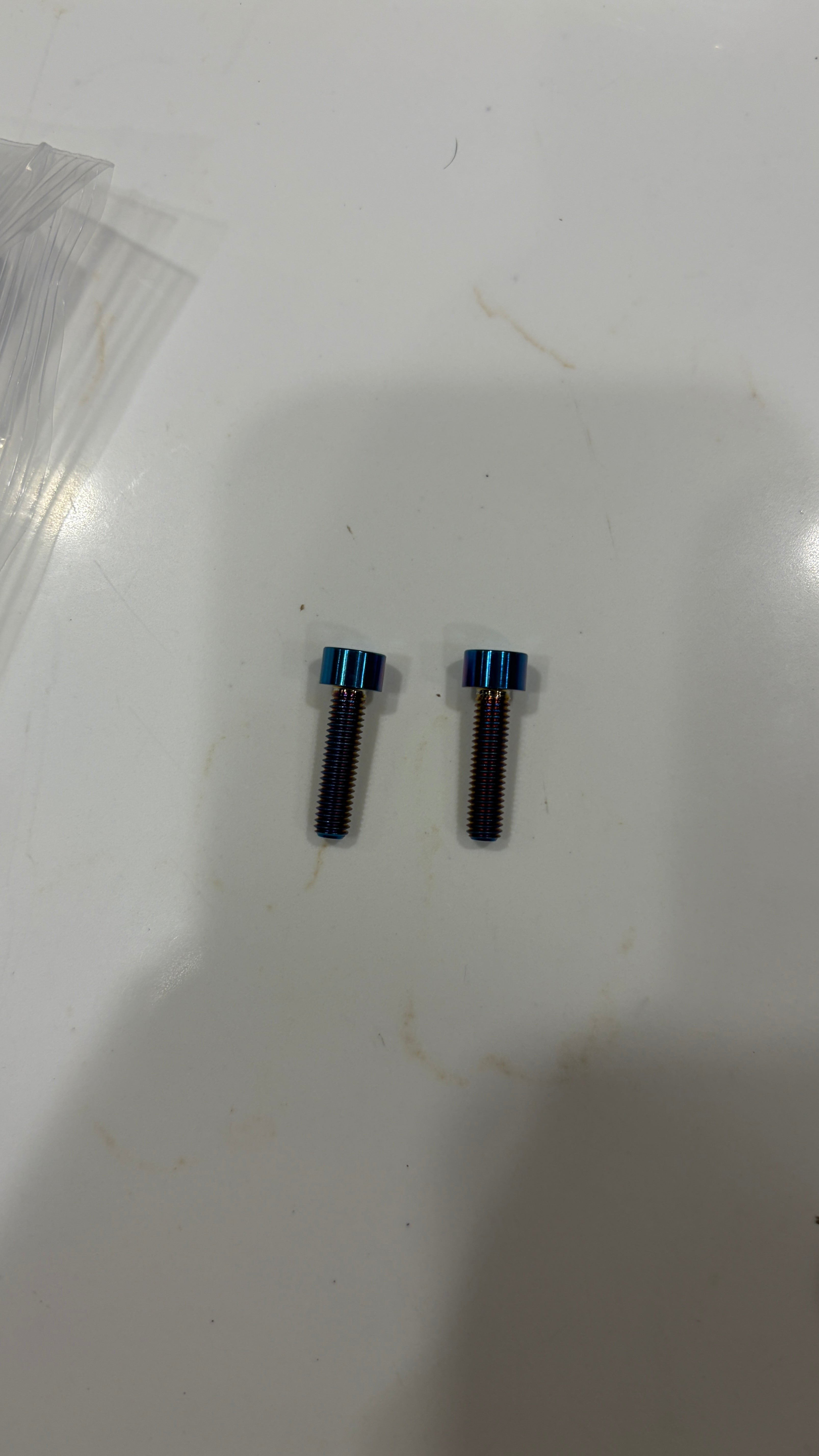 Titanium throttle bolts (ALL SURRON THROTTLES)