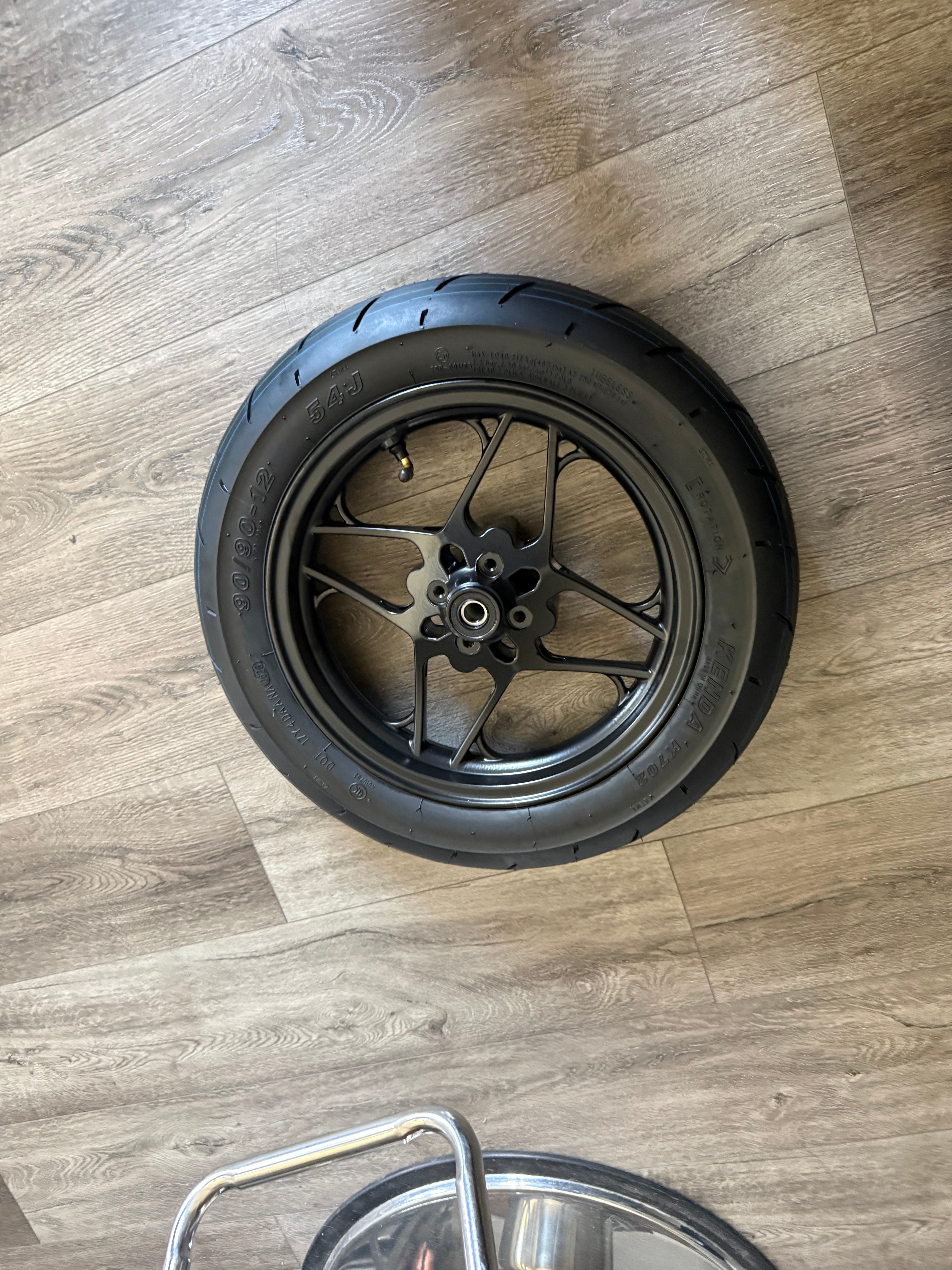 Tubeless Supermoto Wheels (Tuttio / Yozma)